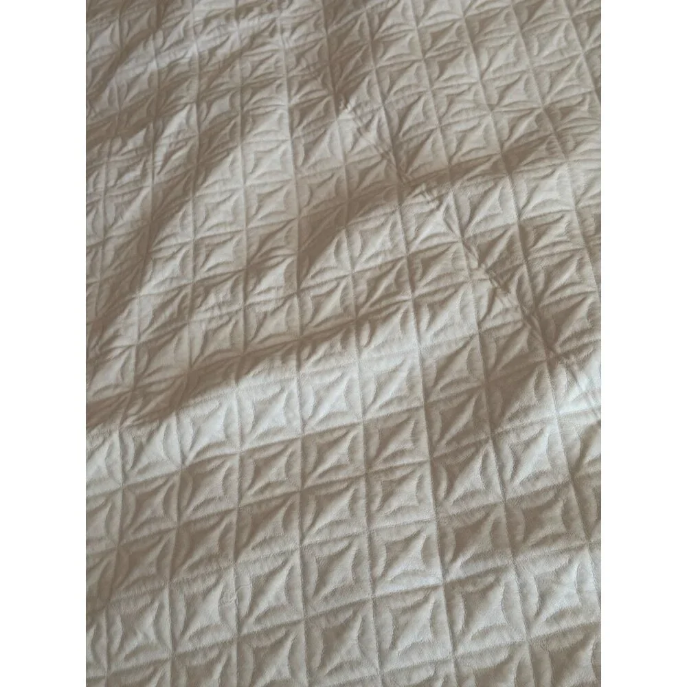 King Size Quilted Mattress Protector Cover Soft & Durable Hypoallergenic White F